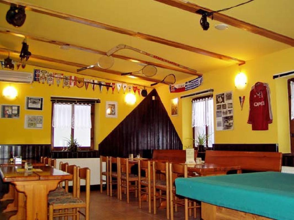 Restaurace A Penzion U Vladaru Mikulášovice Eksteriør bilde